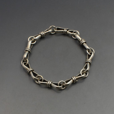 Designer Silver Bows Link Bracelet