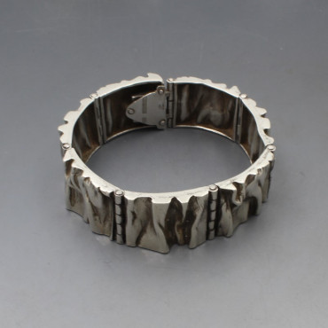 Matti J Hyvarinen Finland  Modernist Silver Bracelet