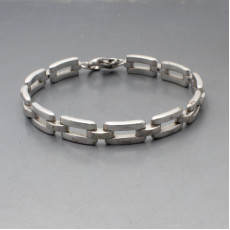 Linear Silver Link Bracelet