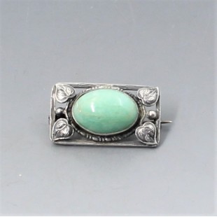 Bernard Instone Style Aventurine  and Silver  Brooch 