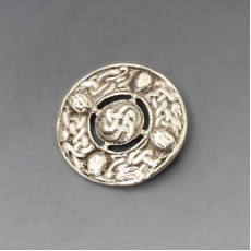 Hamilton and Inches Celtic Knot Brooch