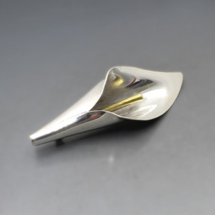 Large Silver Mexico Calla Lily Brooch