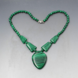 Malachite Bead Pendant Necklace