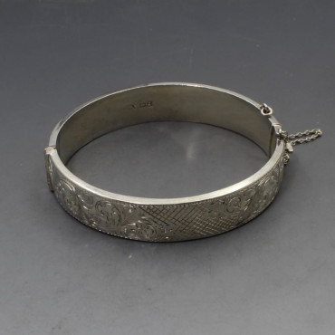 Deakin and Francis Silver Bangle