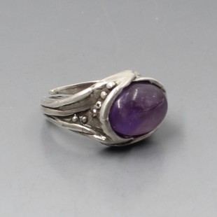 PERLI Amethyst Silver Ring