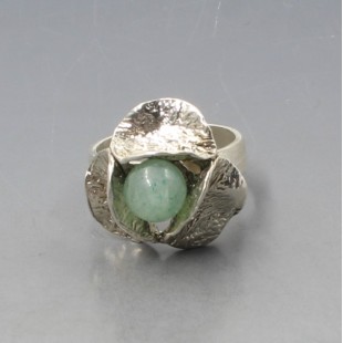 PERLI Aventurine and 800 Silver Ring