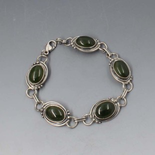 Jade Ovals and Sterling Silver Bracelet