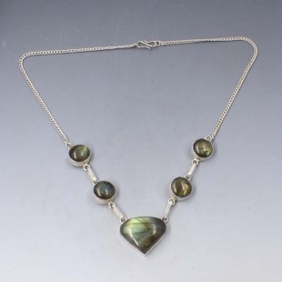 Labradorite and Silver Link Necklace