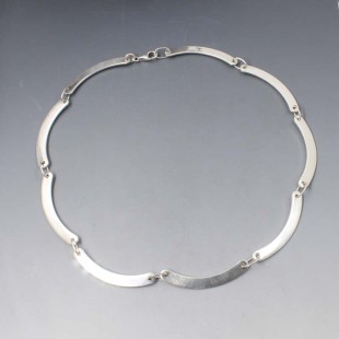 Italian Smooth Silver Curved Links Necklace
