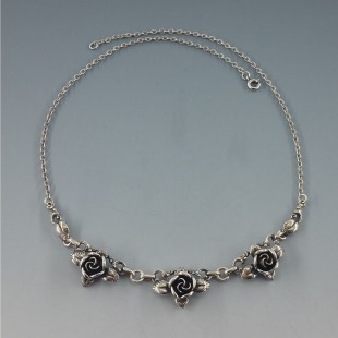  Theodor Klotz, TEKA, 835 Silver Roses Necklace