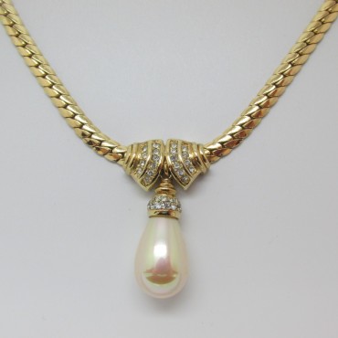  Christian Dior Necklace with Pearl and Crystals