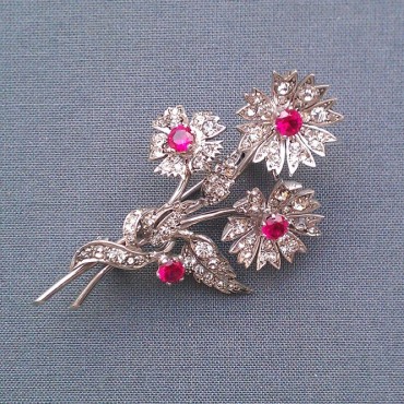 Sterling Silver Brooch with Pink Crystal Flower 