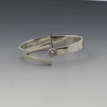 Mexico Solid Sterling Silver and Crystal Bangle