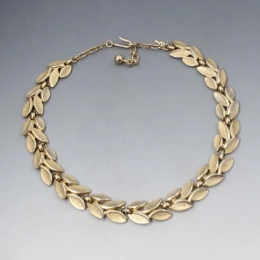 Trifari 1960's Gold Tone Brushed Leaf Necklace