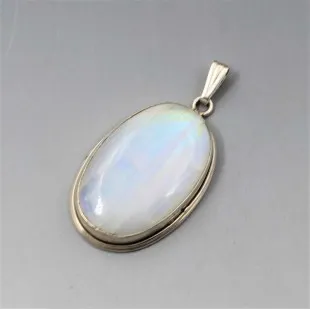 Oval Rainbow Moonstone Pendant 