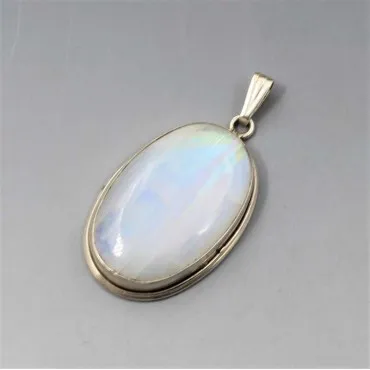 Oval Rainbow Moonstone Pendant 