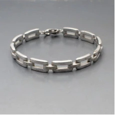 Linear Silver Link Bracelet