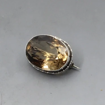al Cairngorm Quartz and Silver Brooch