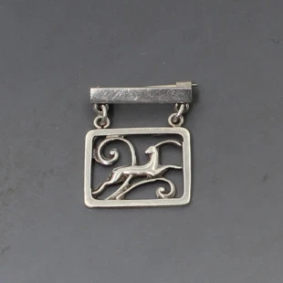 Christian Veilskov,  830 Silver Deer Brooch