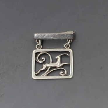 Christian Veilskov,  830 Silver Deer Brooch