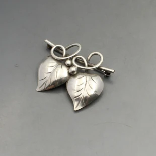 La Paglia Silver Leaves Brooch