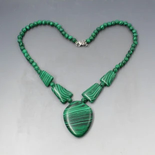 Malachite Bead Pendant Necklace