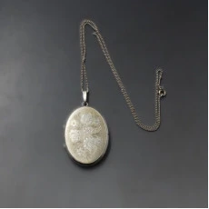 Vintage Andreas Daub  Silver Locket