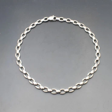 Decorative  Silver Chain Necklace 17.5 Inches