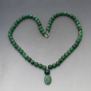 Malachite Beads Pendant Necklace
