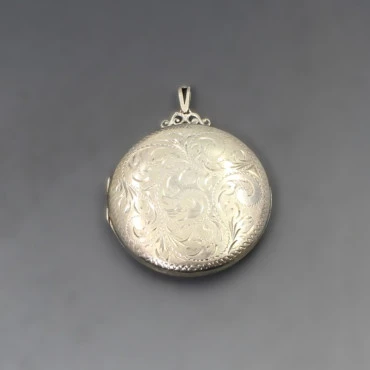 Vintage Fred Manshaw Silver Locket
