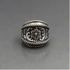 Decorative Sterling Silver Ring 