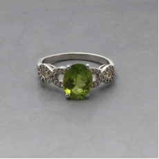 Peridot and Silver Ring Size S