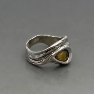 PERLI Silver and Pearl Ring