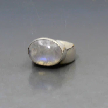 Vintage Chunky Moonstone Silver Ring 