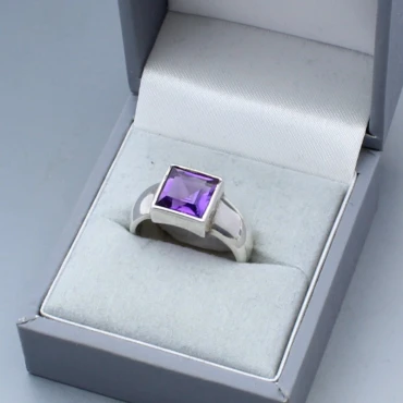 Amethyst and Silver Ring Size N