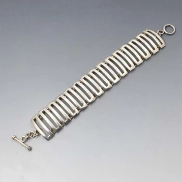  Flat heavy silver link bracelet