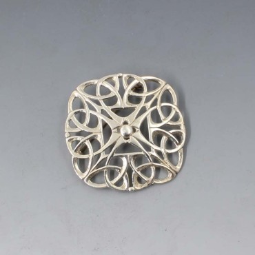Malcom Gray Ortak Celtic style silver brooch