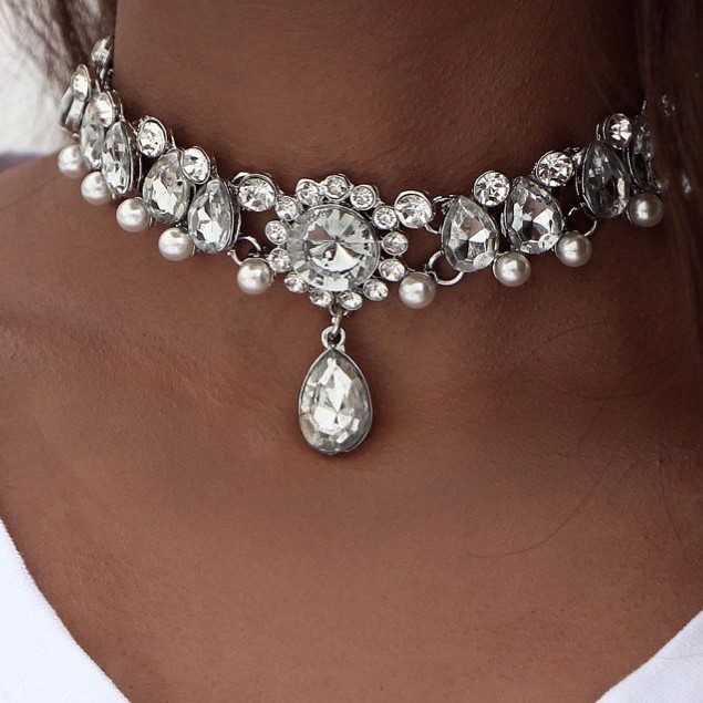 Crystal rhinestone choker necklace